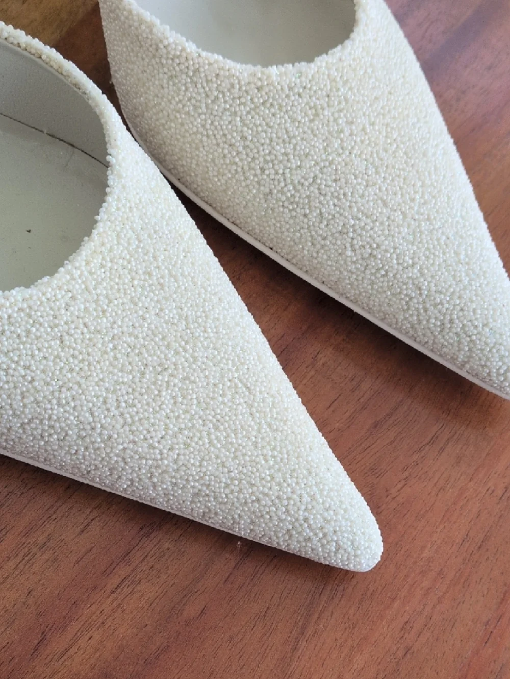 🆕 Vintage Giorgio Armani Cream Pointed Toe Ankle-Strap Pumps